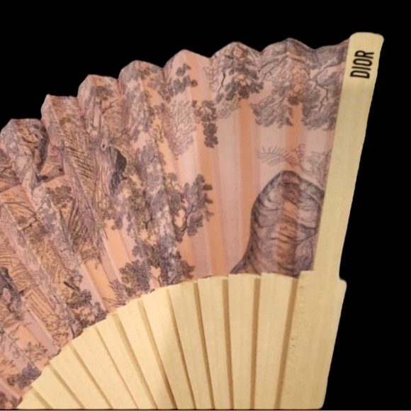 Brand New Diorivera novelty fan - Picture 2 of 2